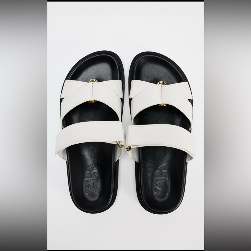 Zara Contrasting Flat Sandals